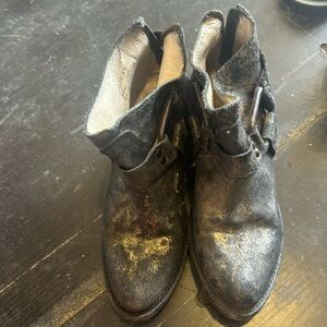 Freebies metallic bootie